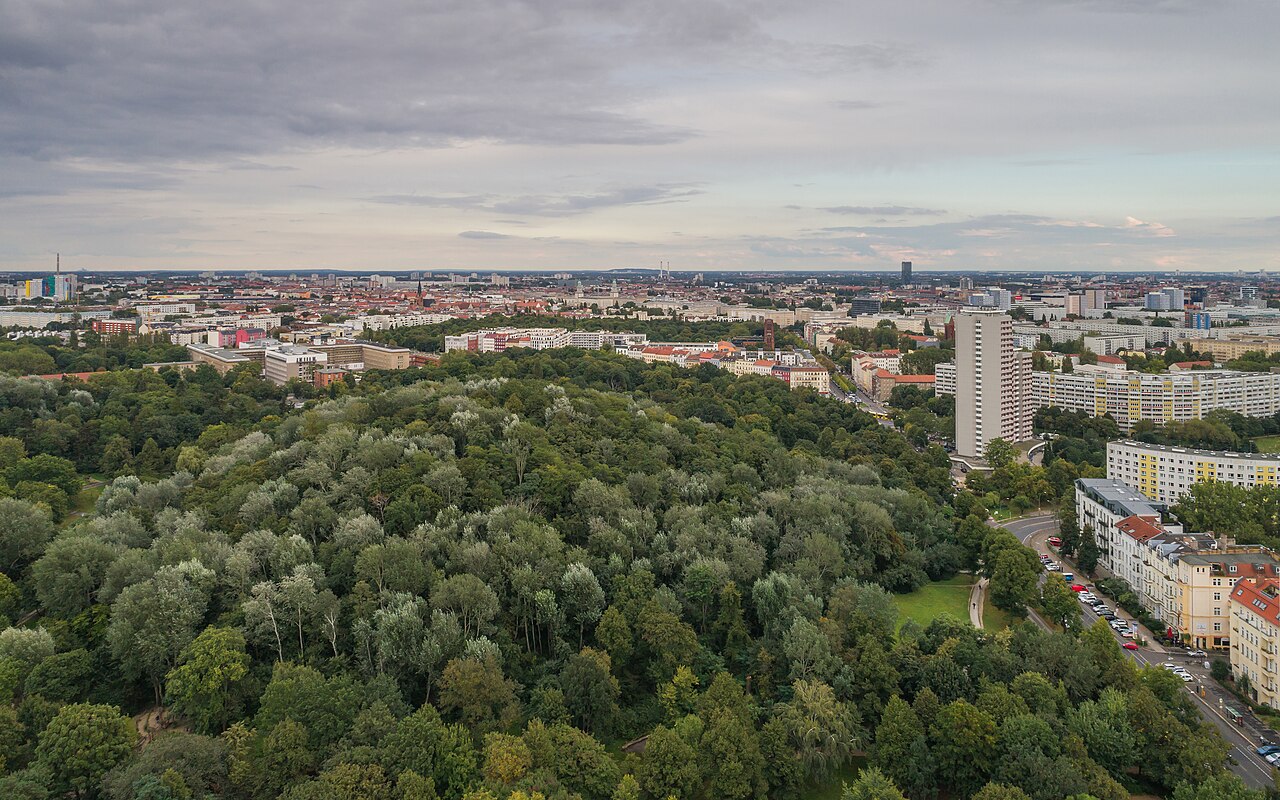 Volkspark Friedrichshain Berlin, Escort Job Berlin-Friedrichshain