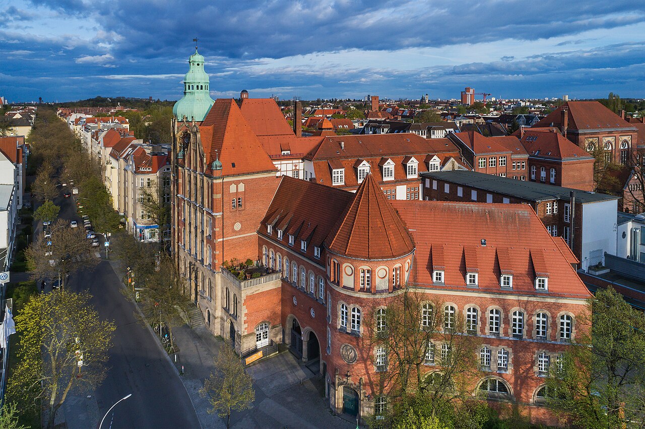 Steglitz Berlin, Alte Post Bergstraße, Escort Job Berlin-Steglitz